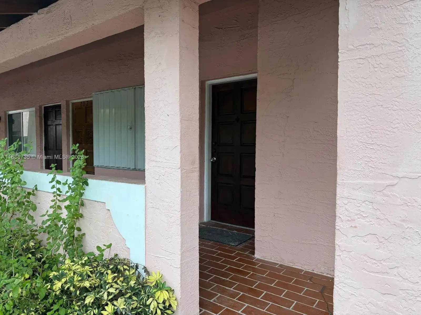 8039 Lake Dr # 102, Doral FL 33166 photo 3