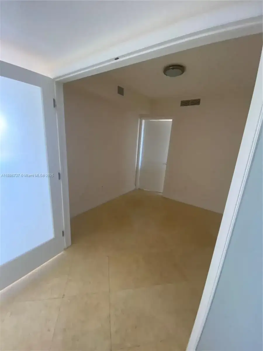 1800 S Ocean Dr # 2909, Hallandale Beach FL 33009 photo 4