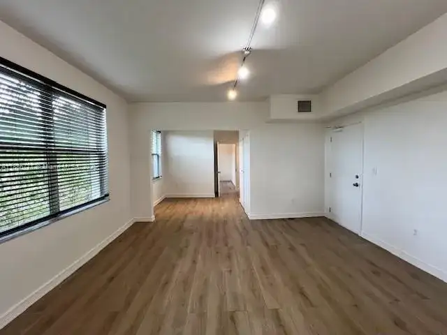 1000 SW 12th Ct # 4, Miami FL 33135 photo 3