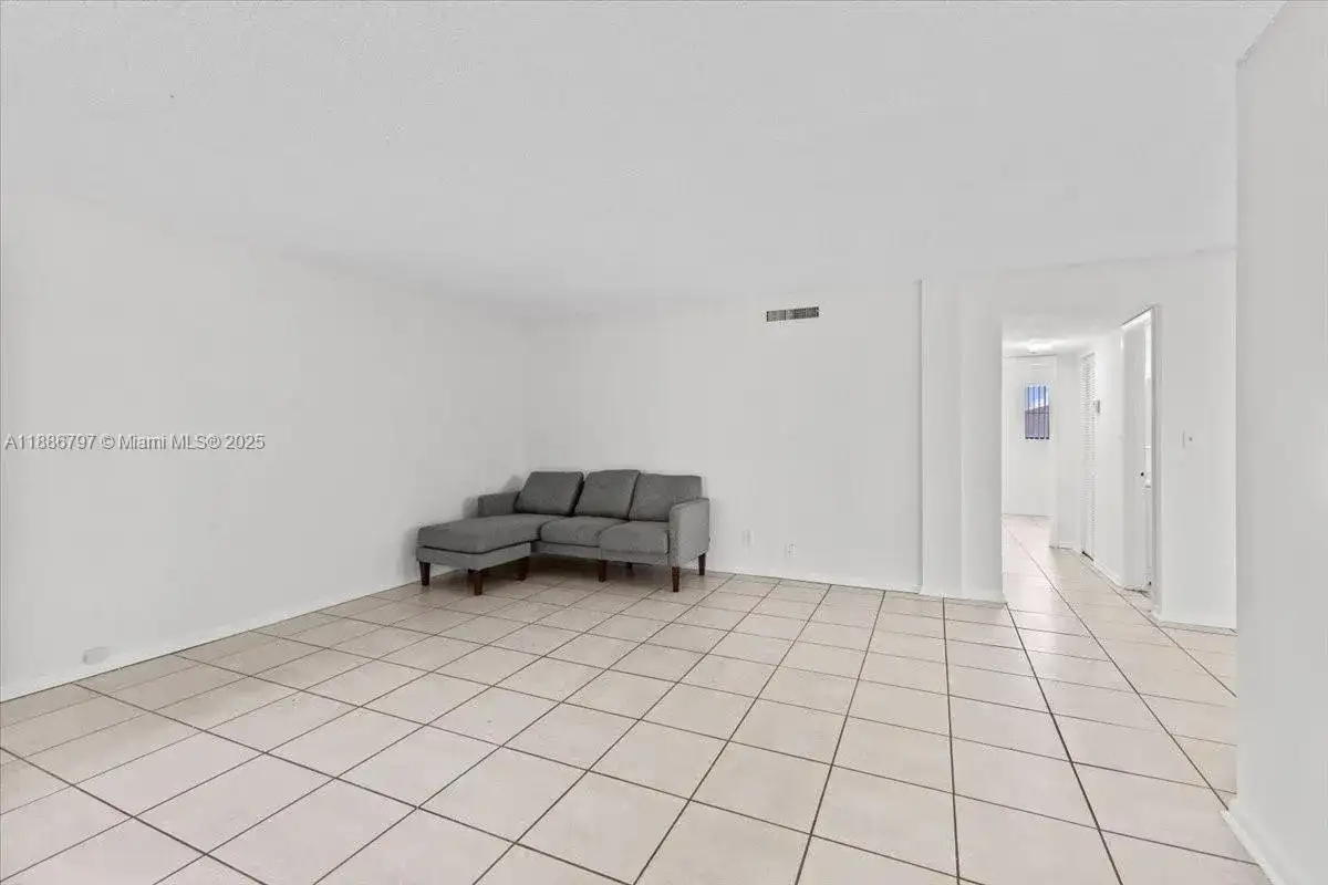 6900 SW 39th St # 208J, Davie FL 33314 photo 5