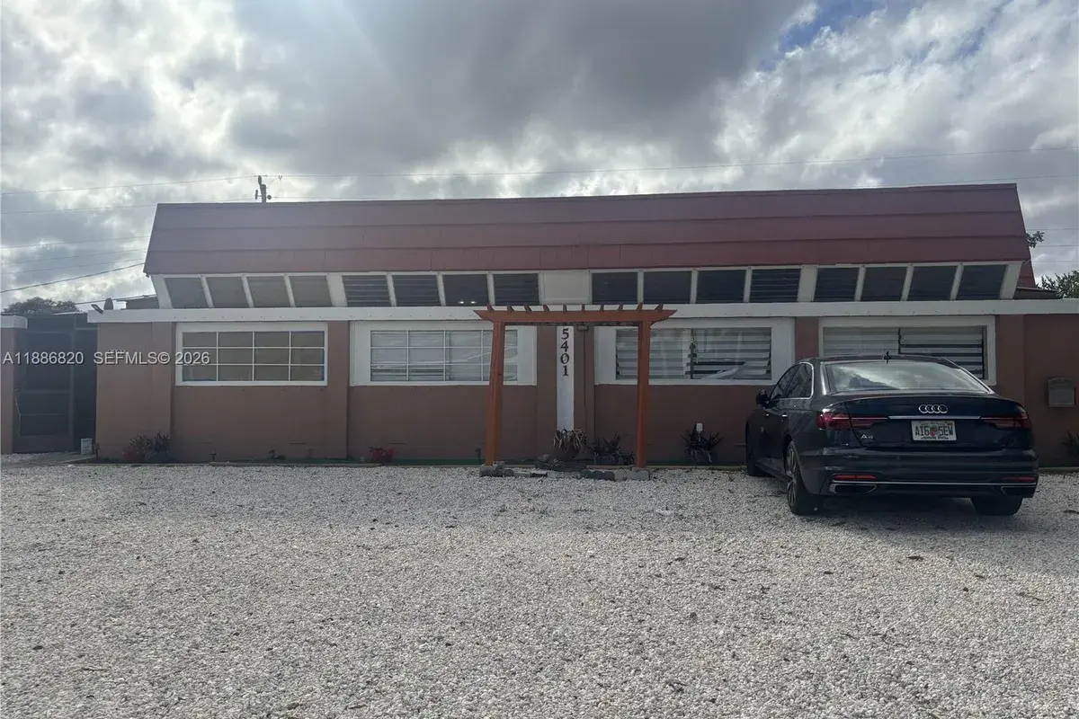 5401 NE 18th Ave, Fort Lauderdale FL 33334