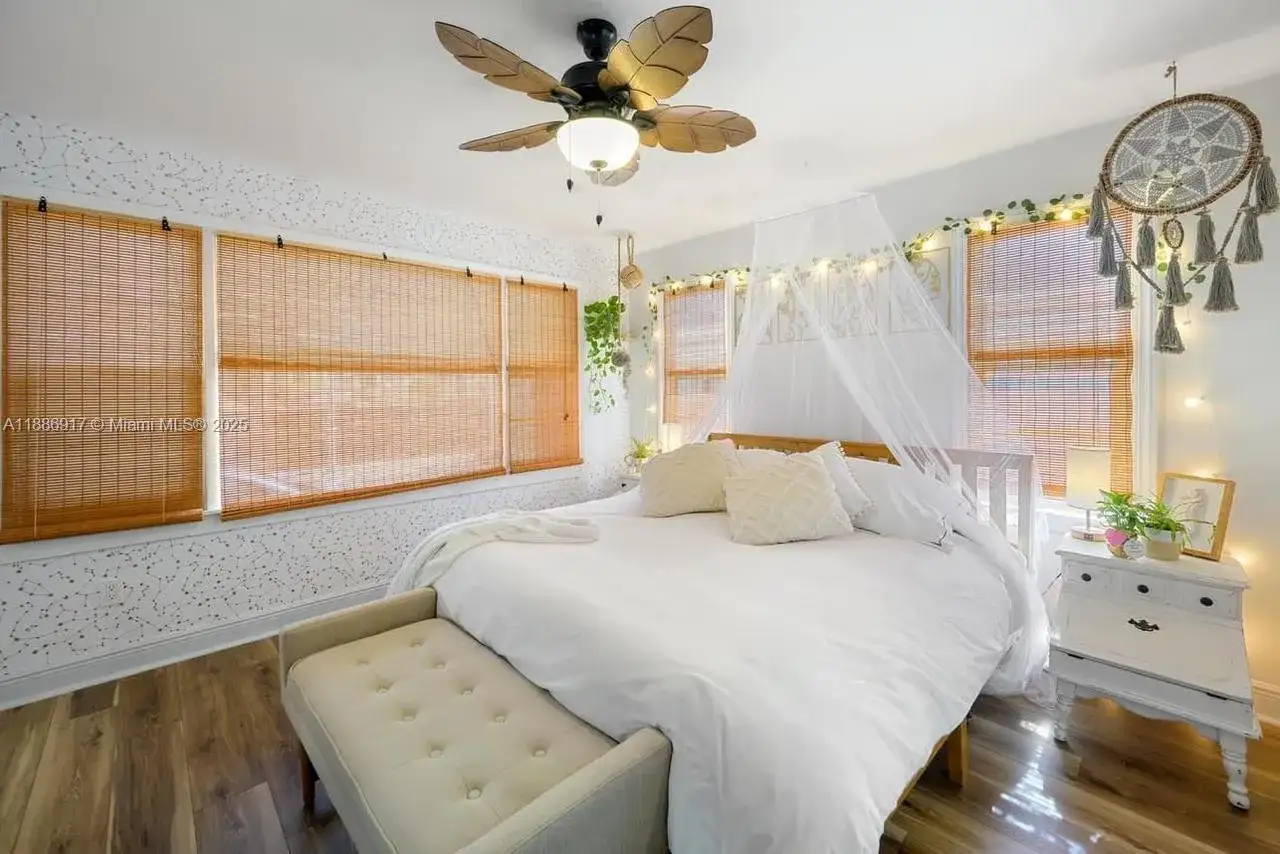 314 New Hampshire St # 23, Hollywood FL 33019 photo 3