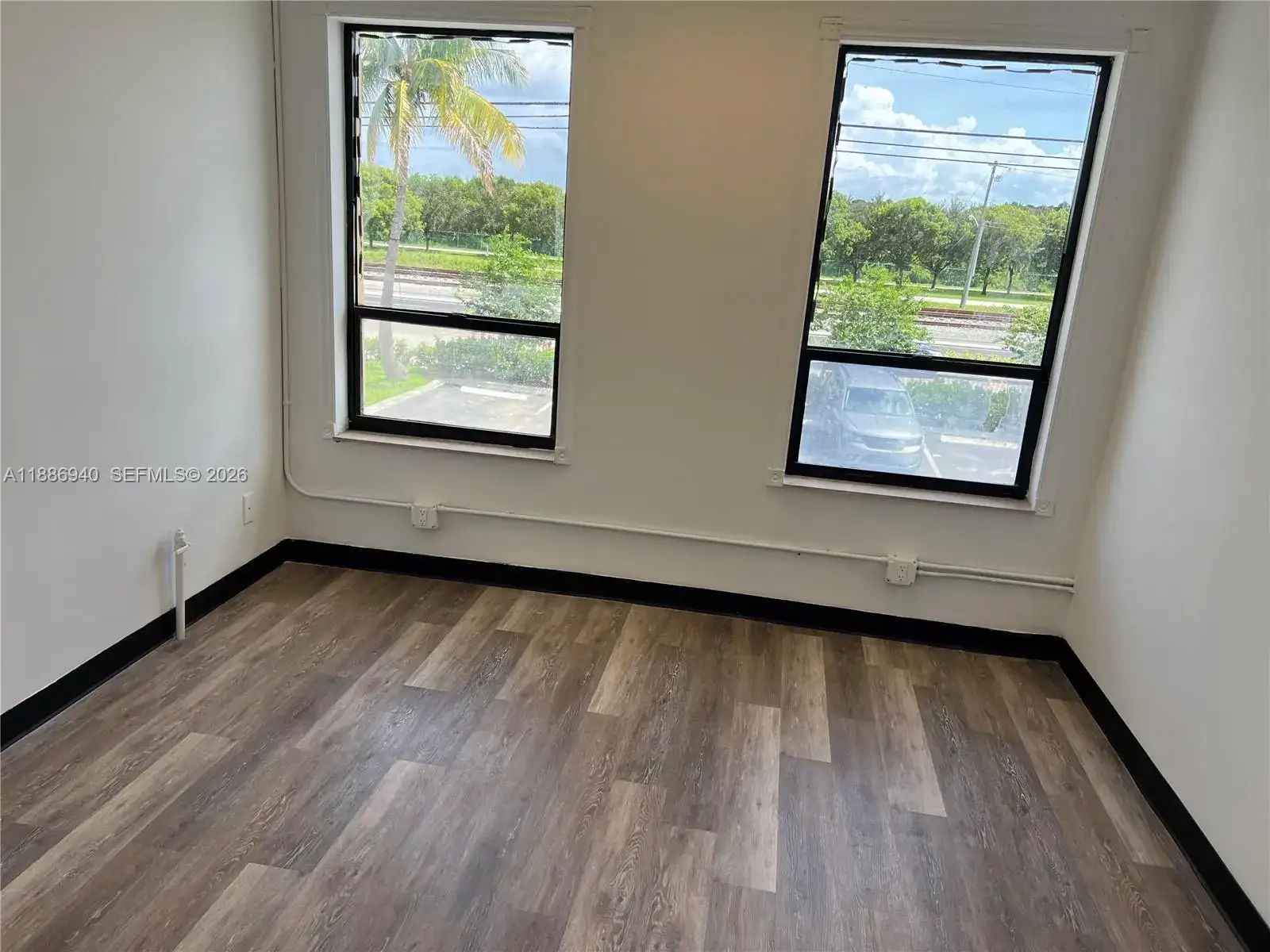 2001 N Dixie Hwy, Pompano Beach FL 33060 photo 3