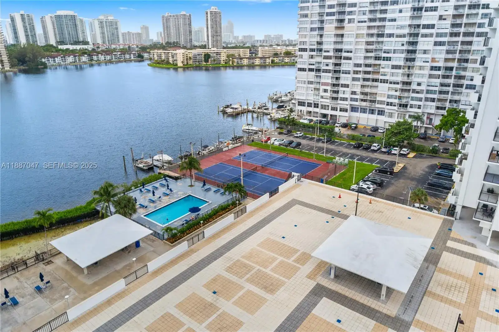 2780 NE 183rd St # 1204, Aventura FL 33160 photo 3