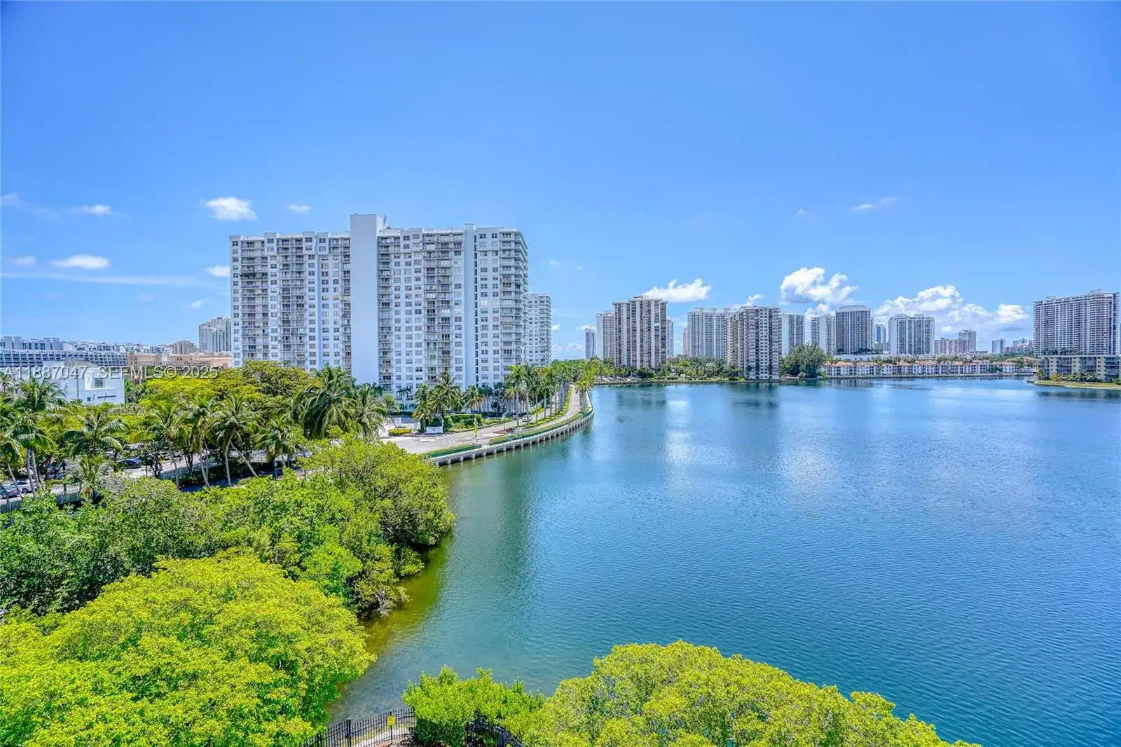 2780 NE 183rd St # 1204, Aventura FL 33160 photo 5