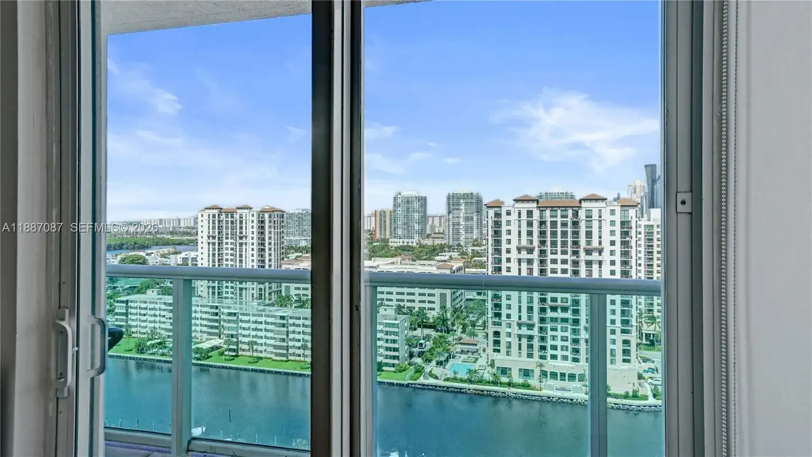 100 Bayview Dr # 1931, Sunny Isles Beach FL 33160 photo 4