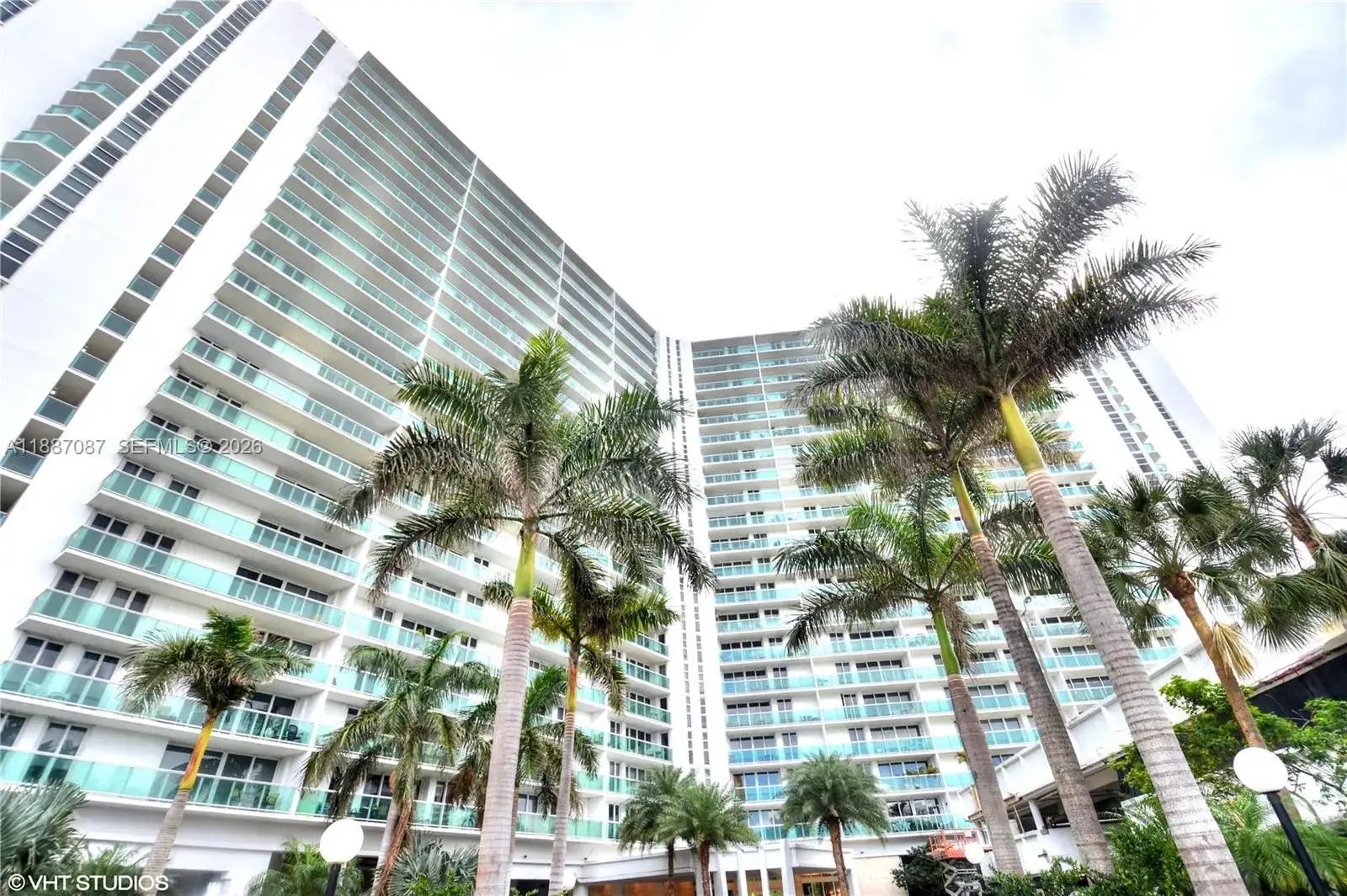 100 Bayview Dr # 1931, Sunny Isles Beach FL 33160 photo 5