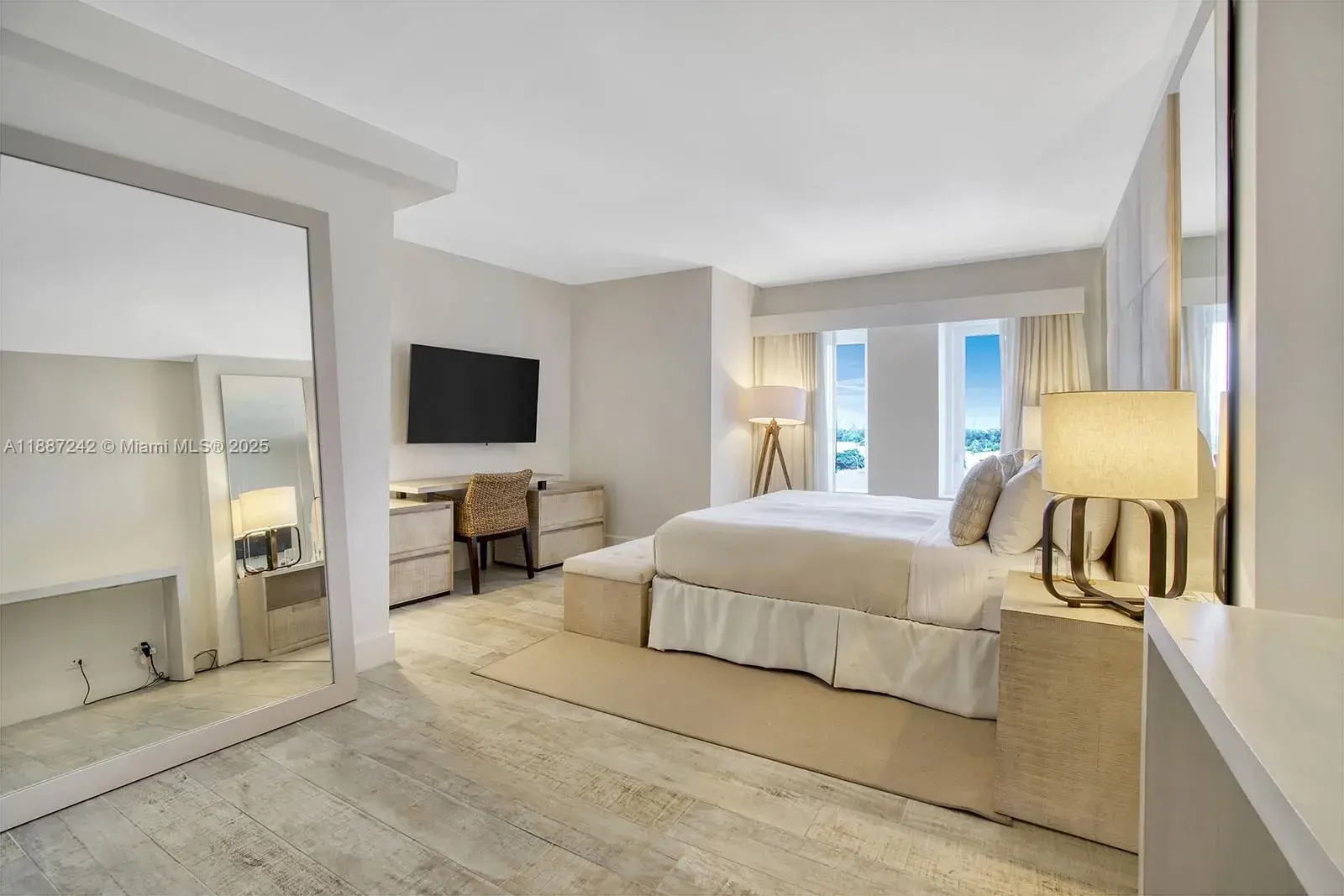 102 24 Street # 945, Miami Beach FL 33139