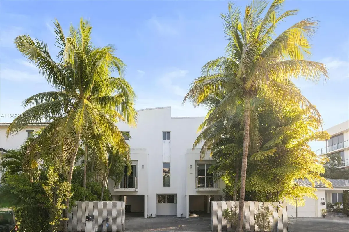 3545 E Glencoe St, Miami FL 33133