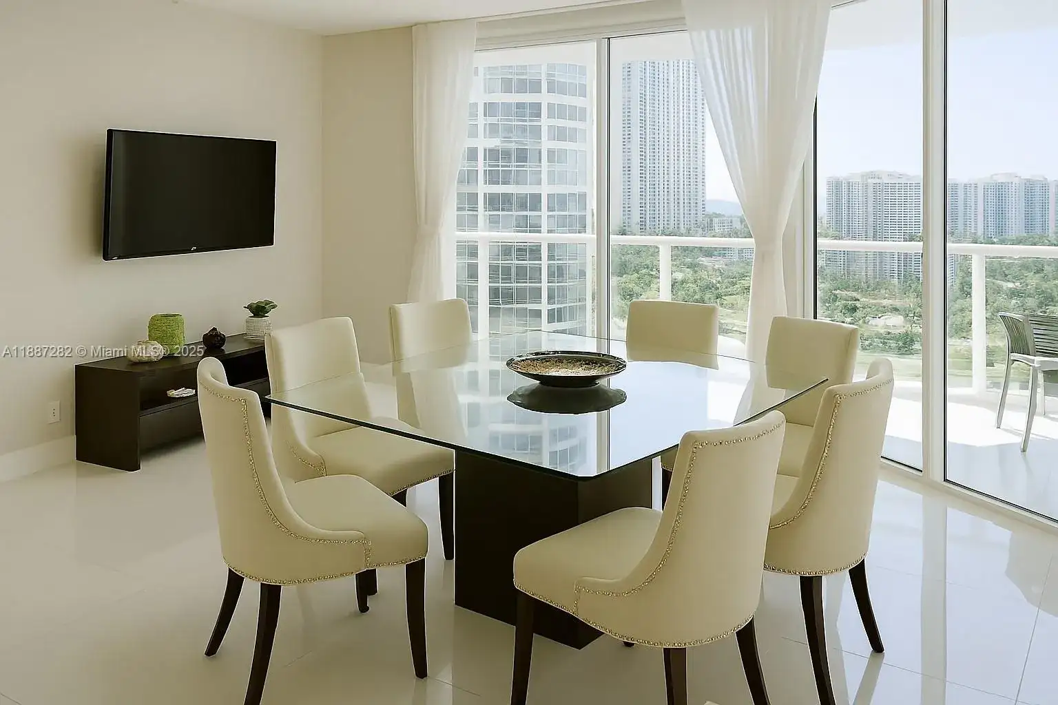 250 Sunny Isles Blvd # 1506, Sunny Isles Beach FL 33160 photo 3