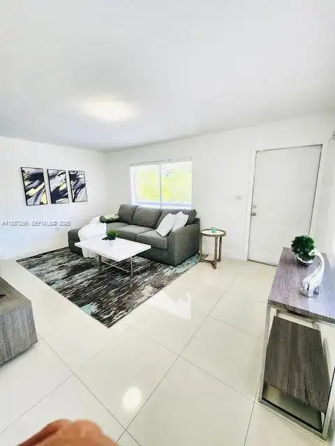 1030 NE 80th St # 4, Miami FL 33138 photo 4