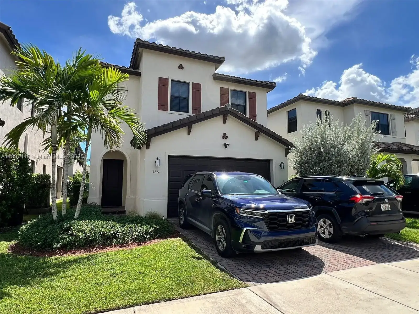 3214 W 97th St, Hialeah FL 33018 photo 2