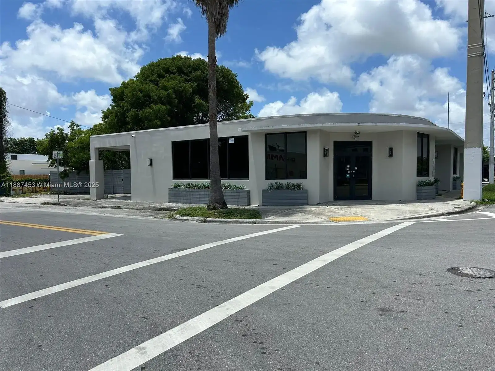 4200 NW 2nd Ave, Miami FL 33127 photo 2