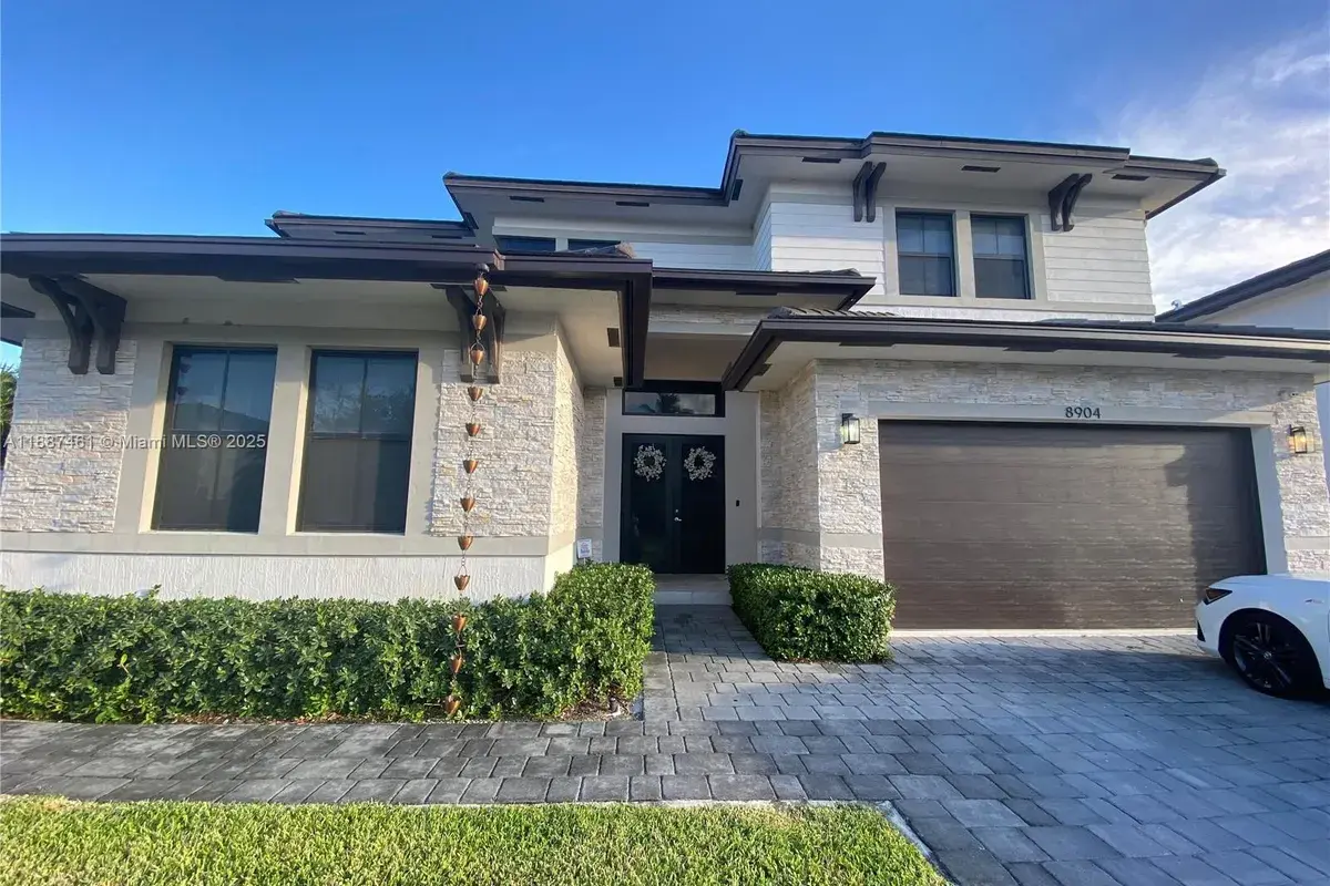 8904 SW 69th Ter, Miami FL 33173