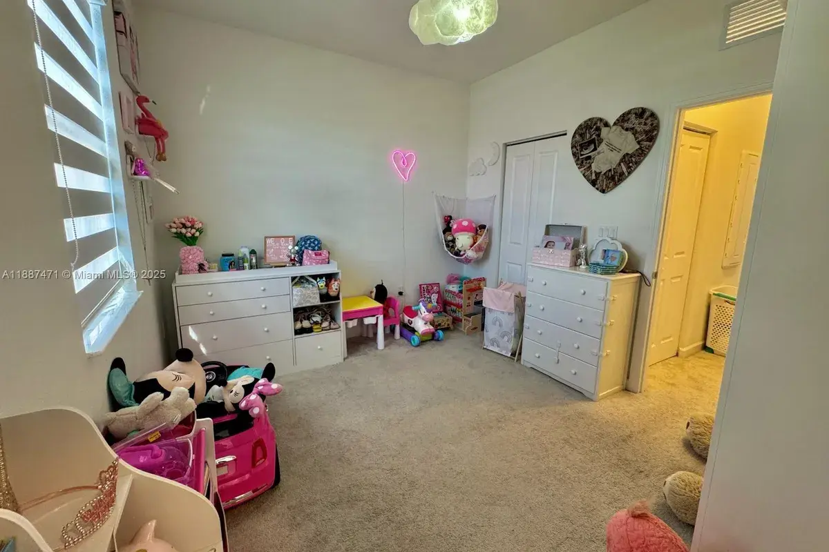 23541 SW 127th Pl, Homestead FL 33032
