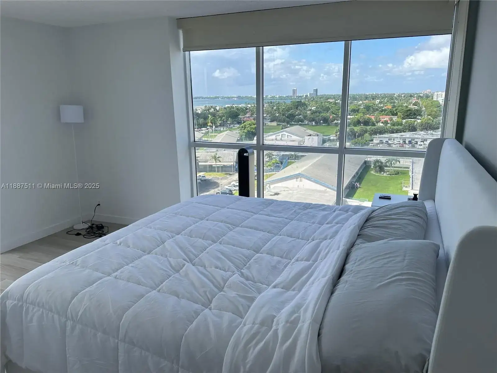 7601 E Treasure Dr # 1005, North Bay Village FL 33141 photo 3