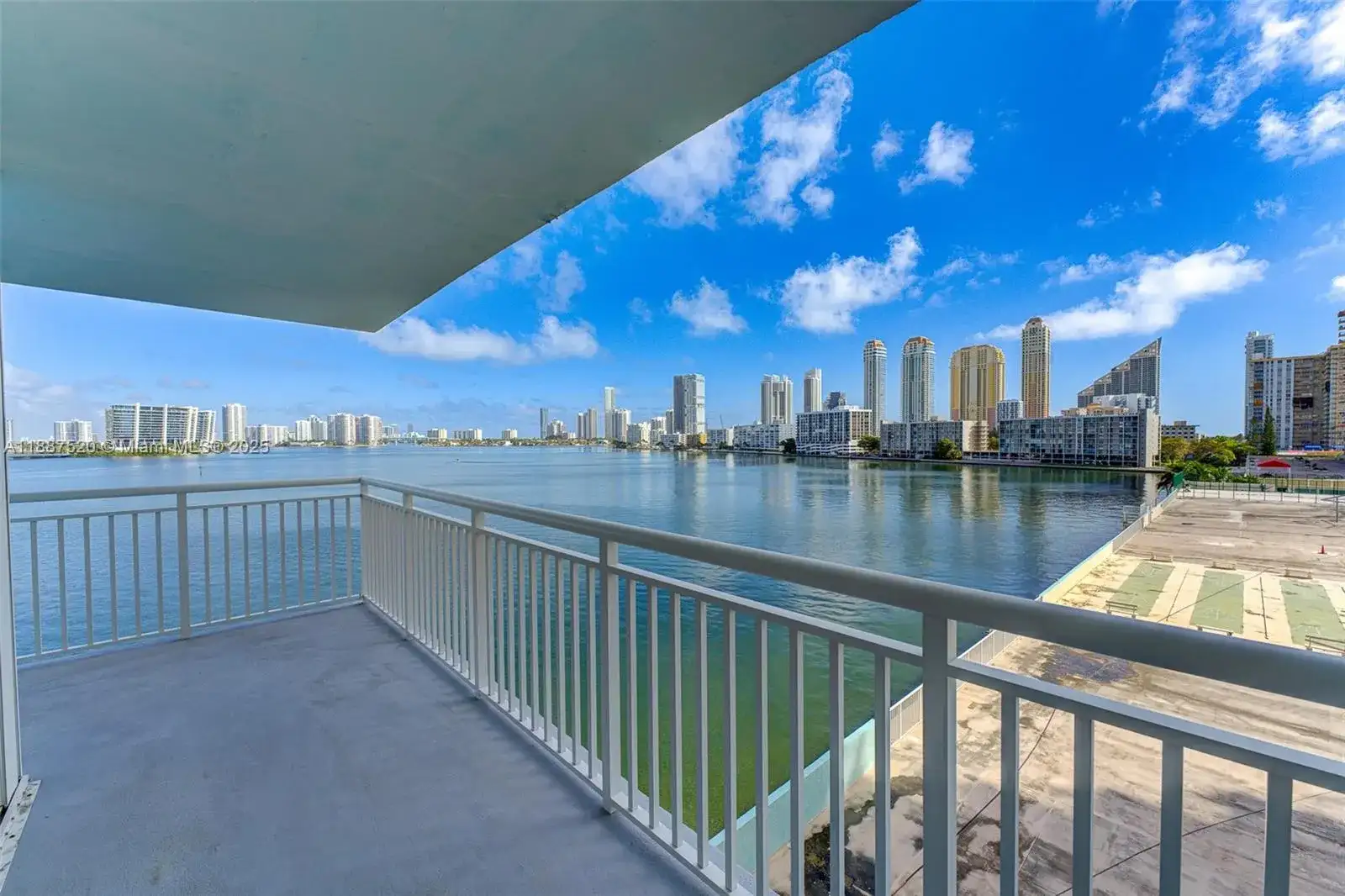 301 174th St # 618, Sunny Isles Beach FL 33160 photo 5