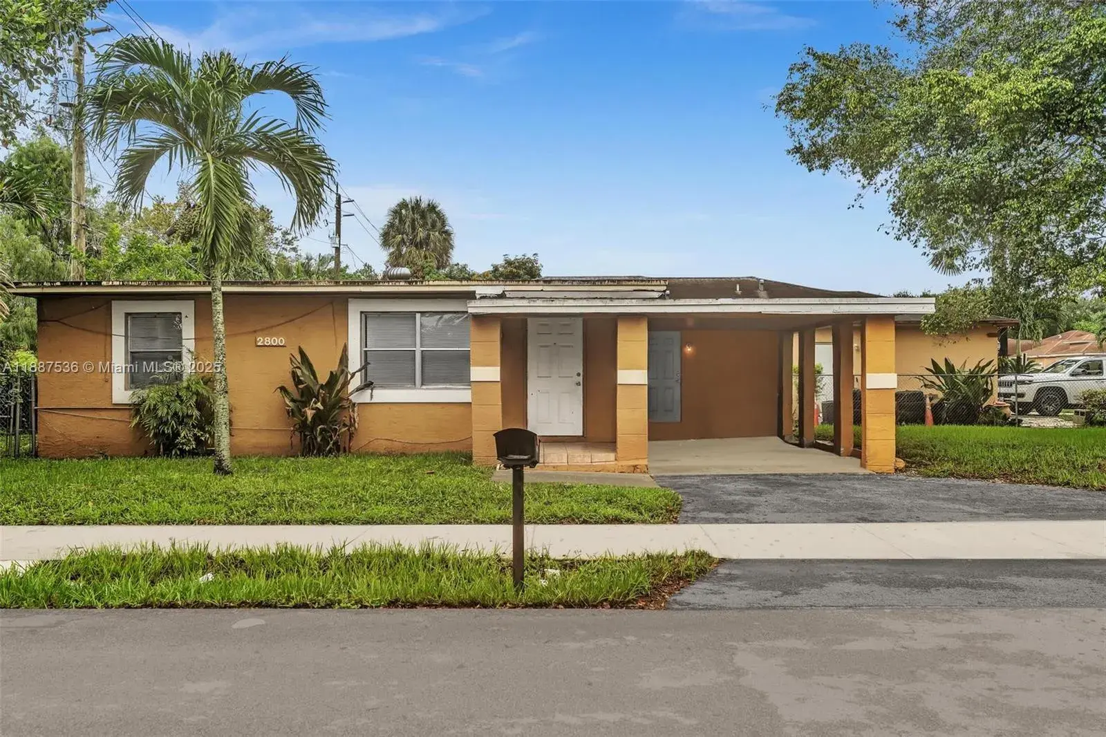2800 NW 6th Ct, Fort Lauderdale FL 33311