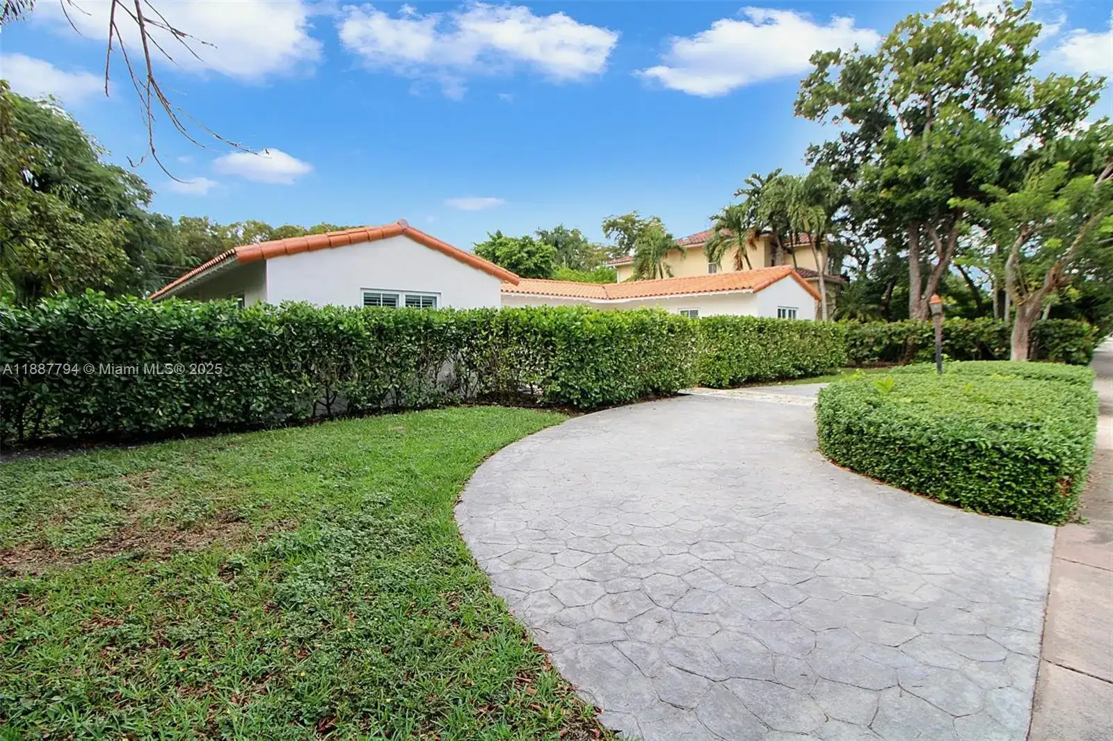1110 Wallace St, Coral Gables FL 33134 photo 3