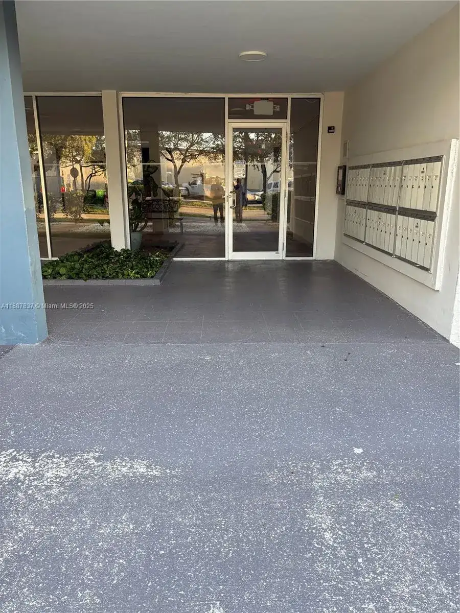 30 E 39th St # 325, Hialeah FL 33013 photo 2