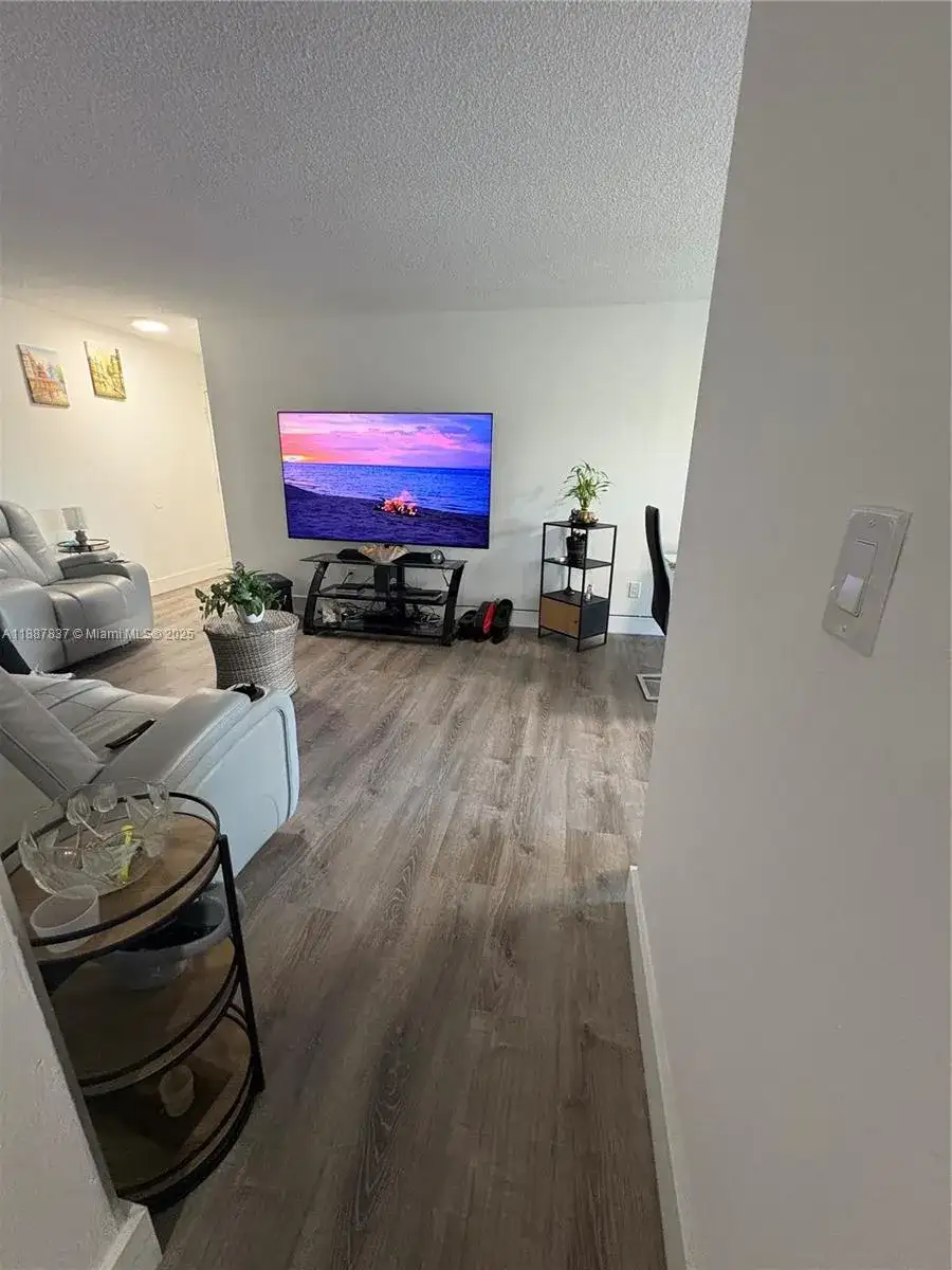 30 E 39th St # 325, Hialeah FL 33013 photo 5
