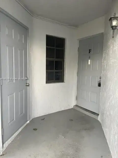 840 Independence Dr # 840F, Homestead FL 33034 photo 2