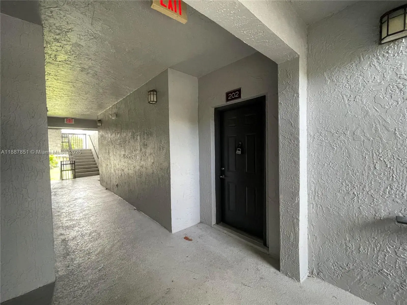 11211 W Atlantic Blvd # 202, Coral Springs FL 33071