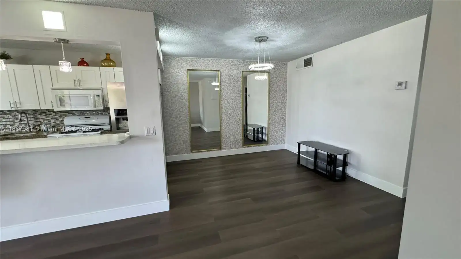 160 NE 203rd Ter # E31, Miami Gardens FL 33179 photo 4