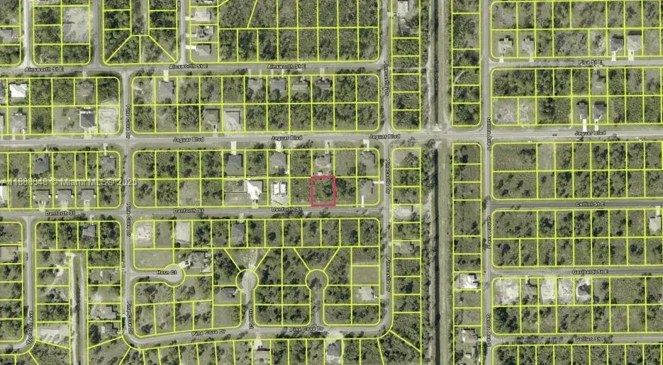 1047 Danforth St, Lehigh Acres FL 33974