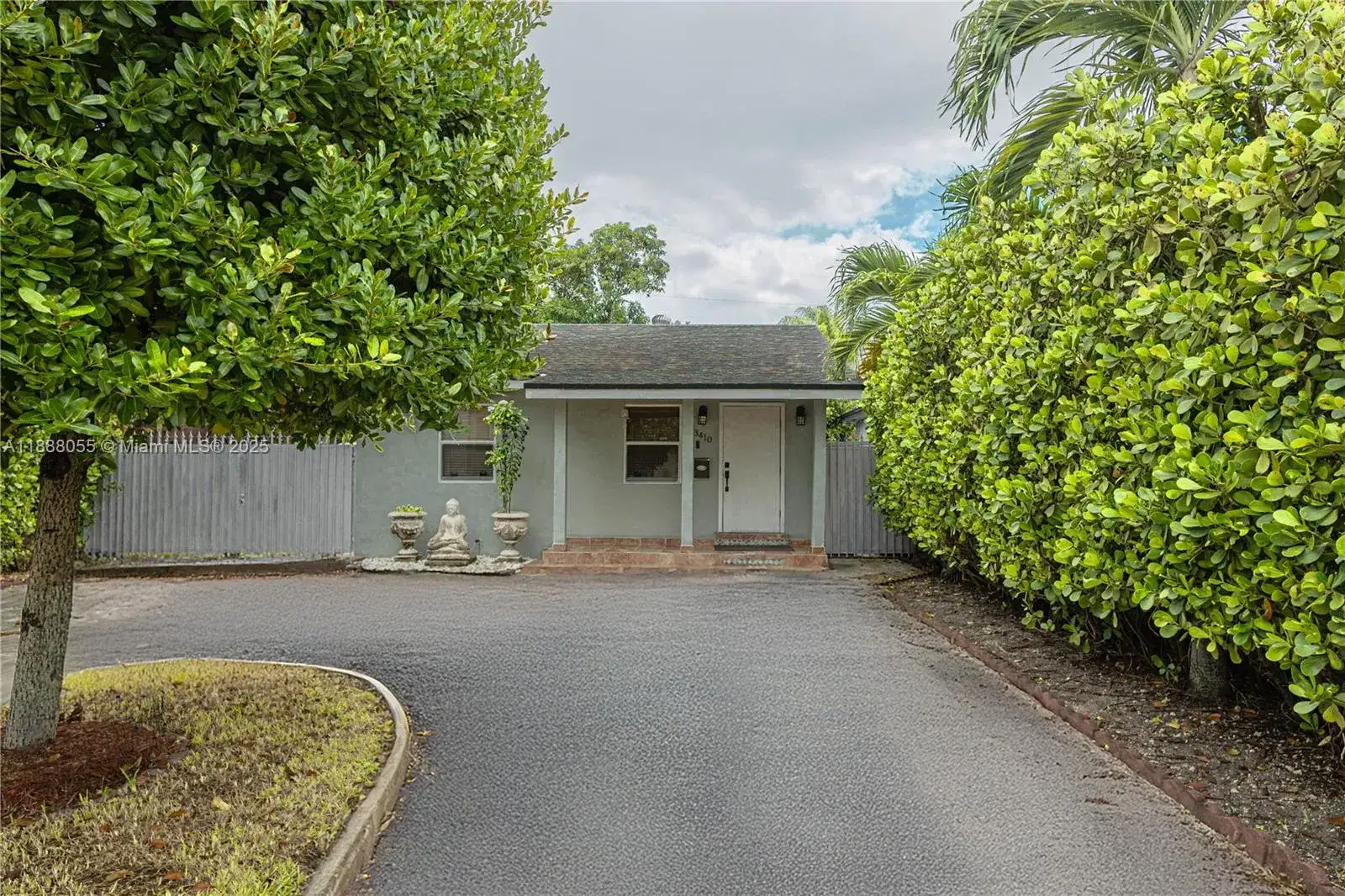 3410 SW 24th St, Miami FL 33145 photo 2