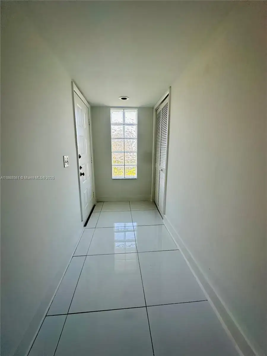 16491 Blatt Blvd # 202, Weston FL 33326 photo 2