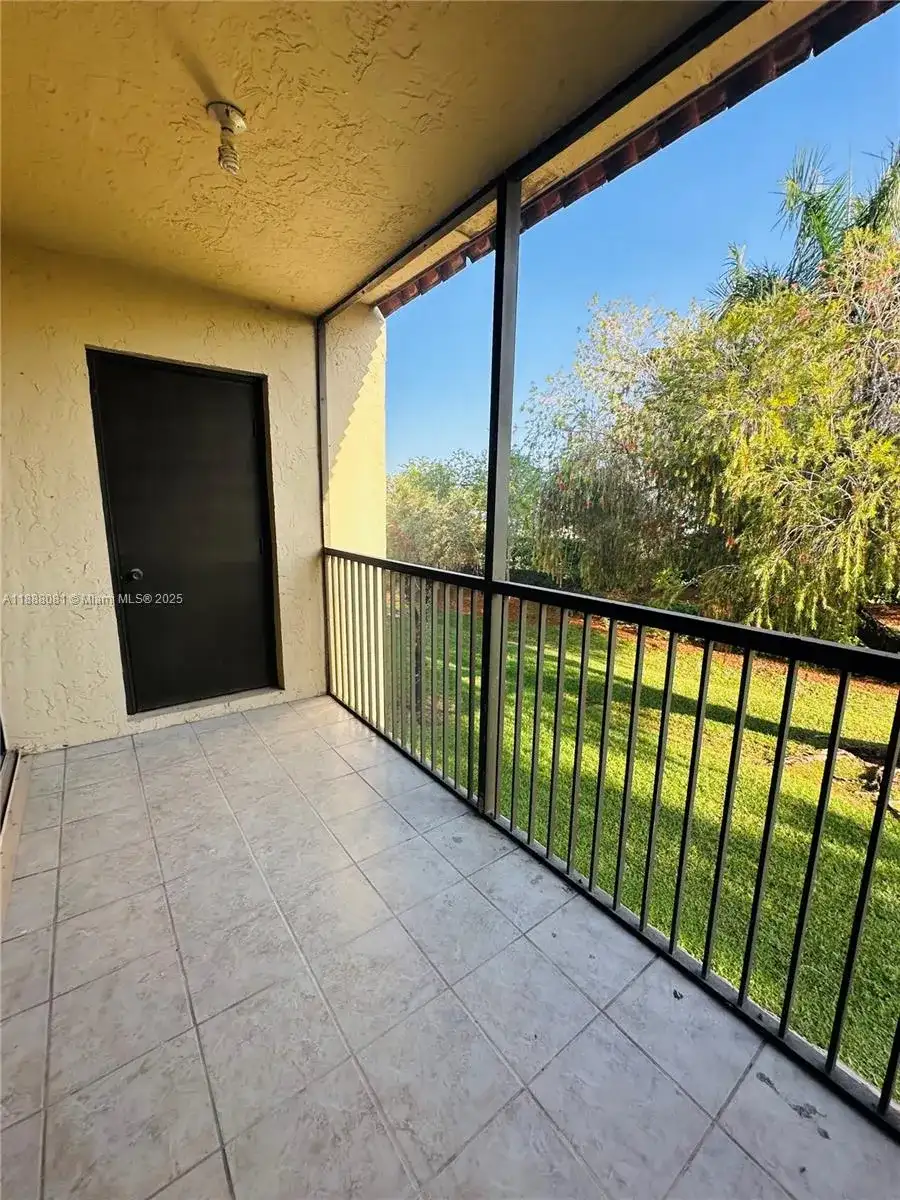 16491 Blatt Blvd # 202, Weston FL 33326 photo 3