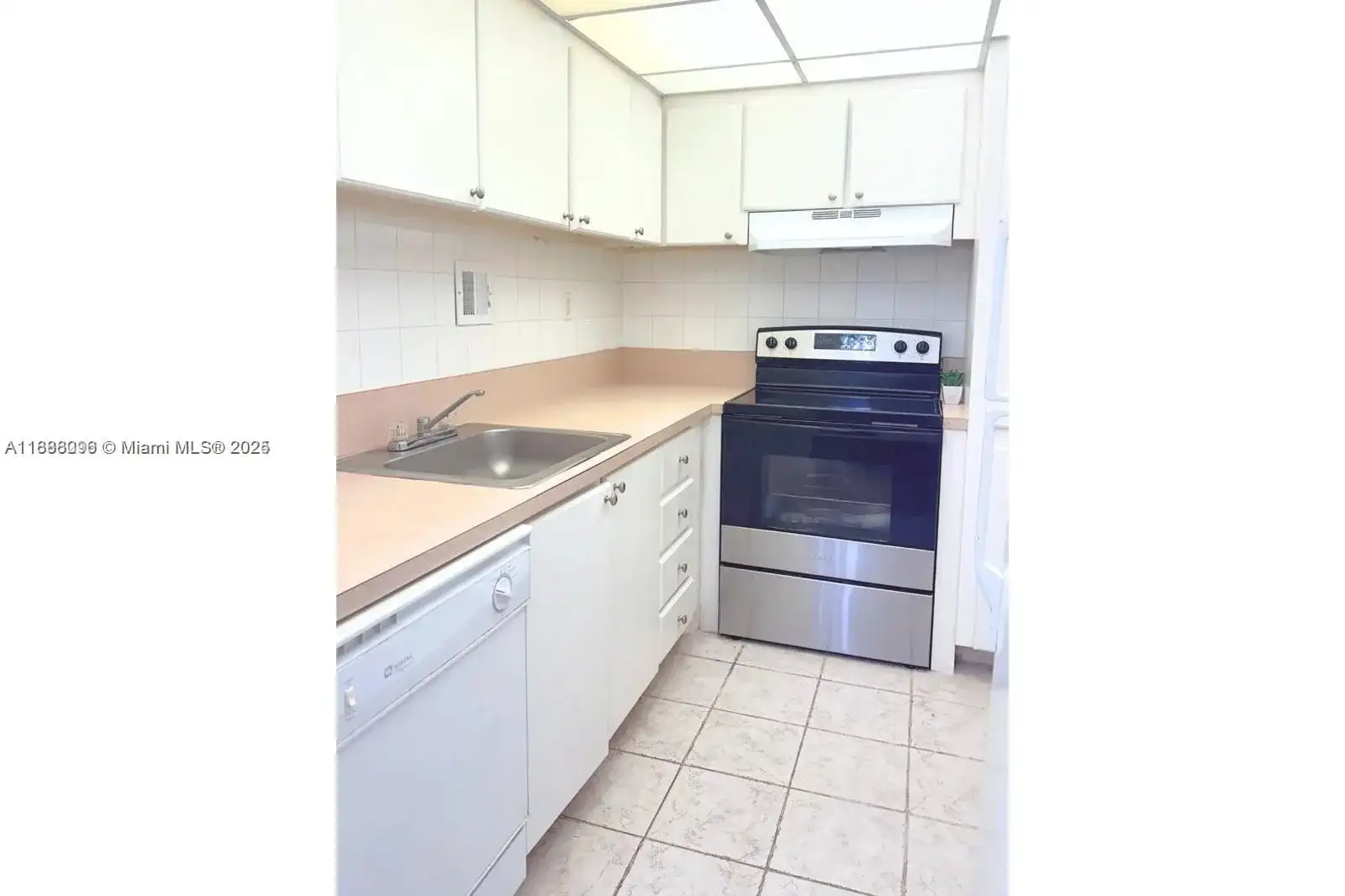 1200 West Ave # 408, Miami Beach FL 33139 photo 4