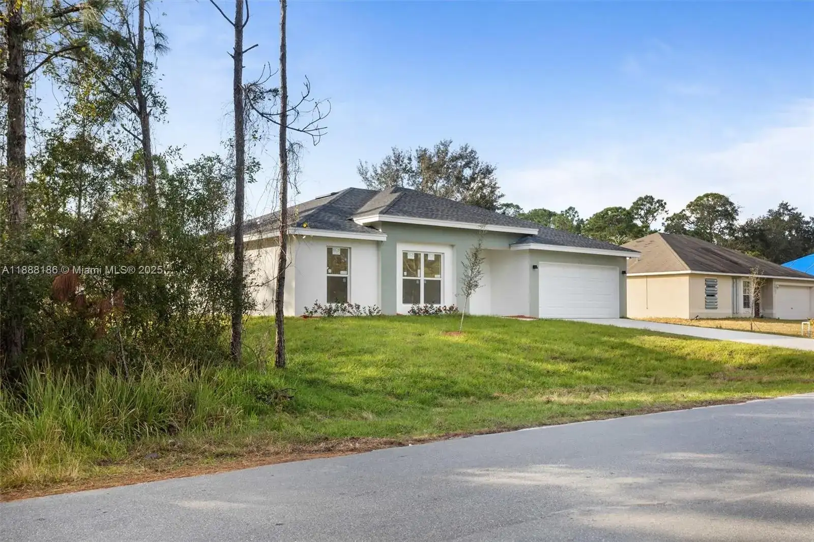 1150 SE Tarleton St, Palm Bay FL 32909 photo 2