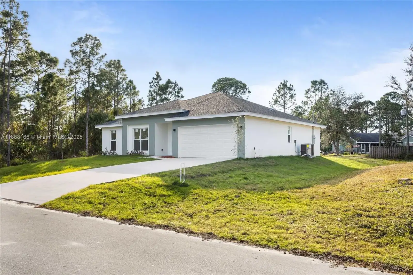 1150 SE Tarleton St, Palm Bay FL 32909 photo 3