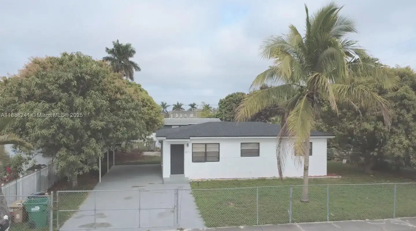 18711 SW 316th Ter, Homestead FL 33030 photo 4