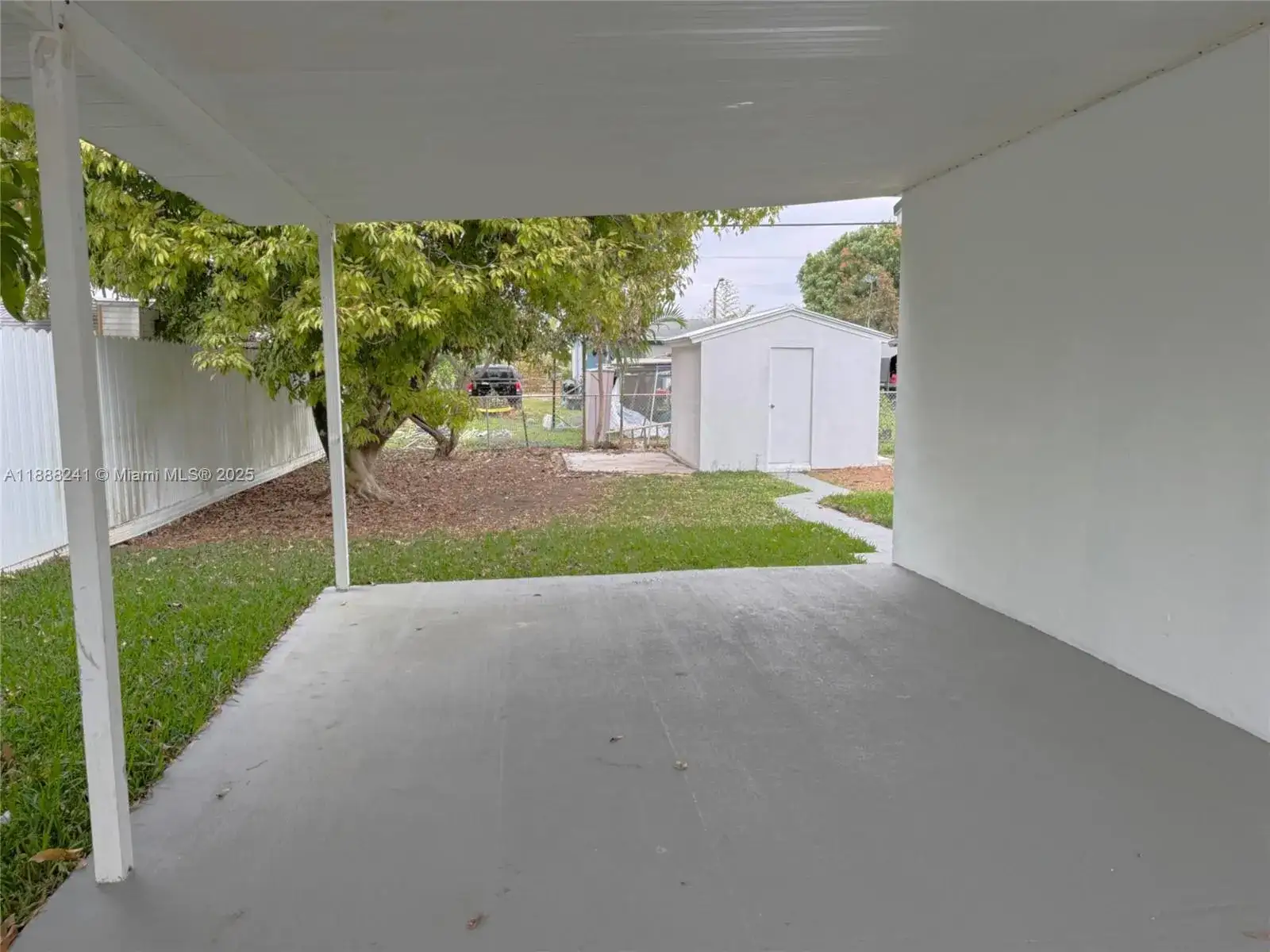 18711 SW 316th Ter, Homestead FL 33030 photo 5