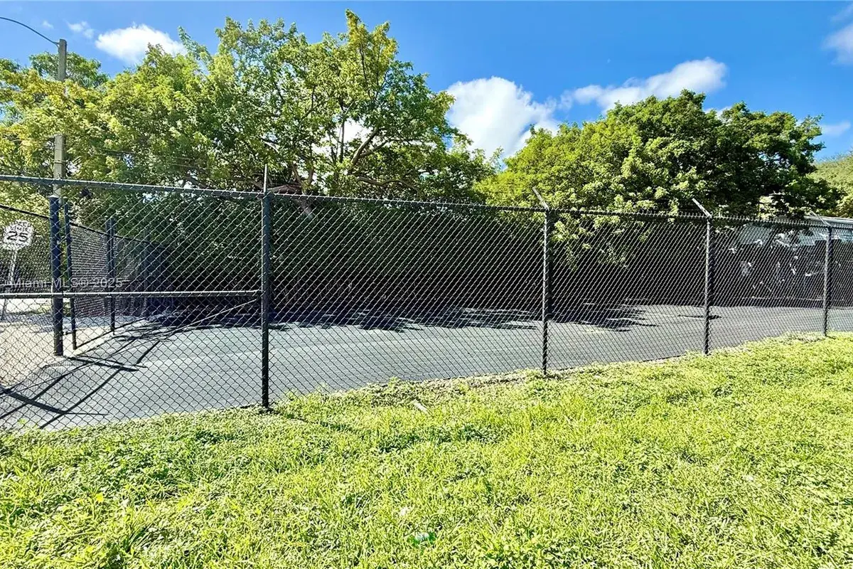 6050 N Miami Ave, Miami FL 33137