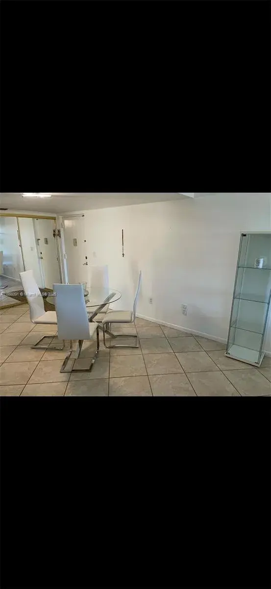 8255 Abbott Ave # 402, Miami Beach FL 33141
