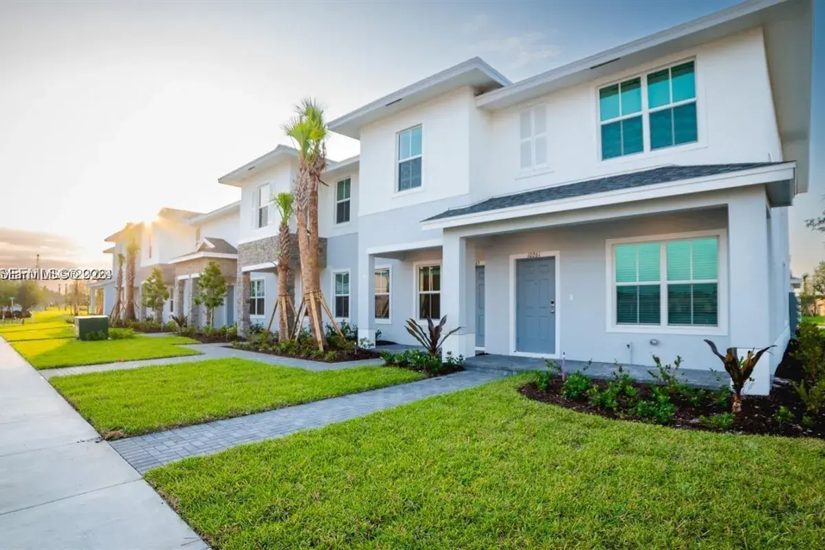 10241 SW Newberry Ave # C2, Port St. Lucie FL 34987