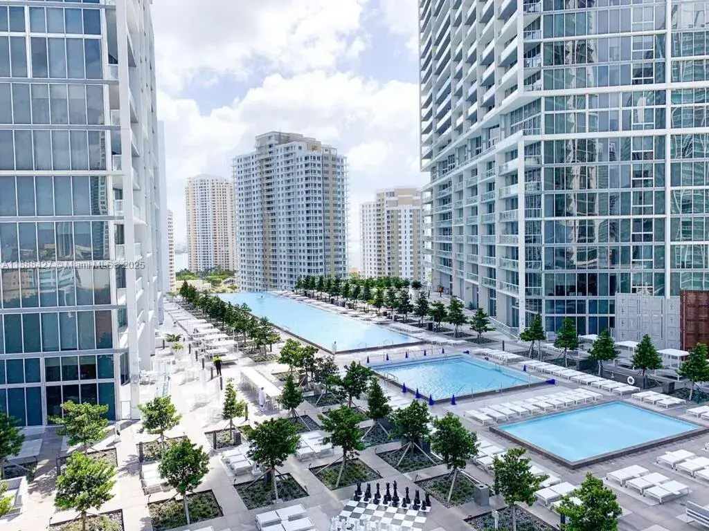 485 Brickell Ave # 3707, Miami FL 33131
