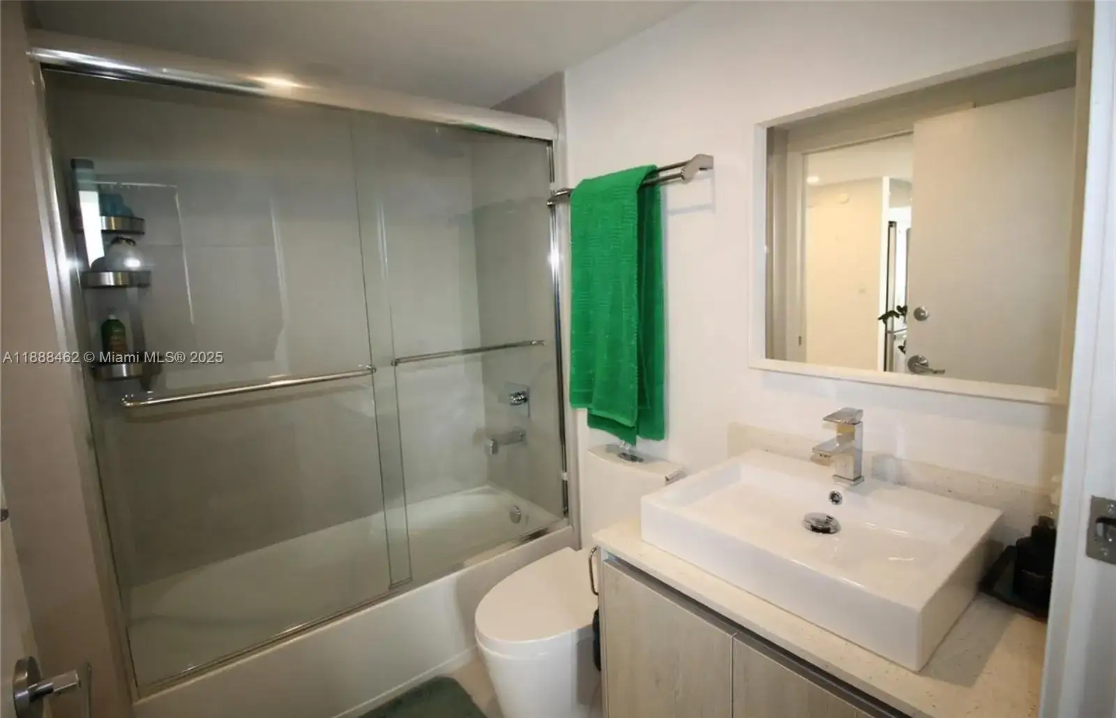 13800 Highland Dr # 510, North Miami Beach FL 33181 photo 5