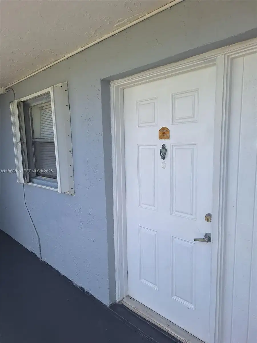 9375 Fontainebleau Blvd # L219, Miami FL 33172 photo 3