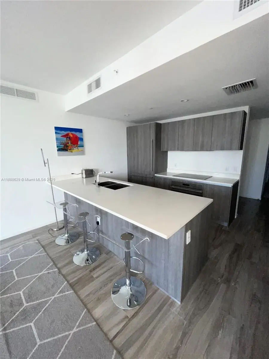 801 S Miami Ave # 3304, Miami FL 33130