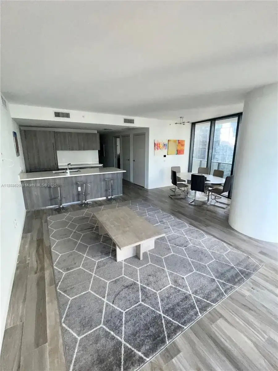 801 S Miami Ave # 3304, Miami FL 33130 photo 5