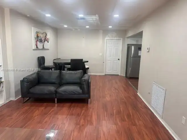740 NW 42nd St, Miami FL 33127 photo 5