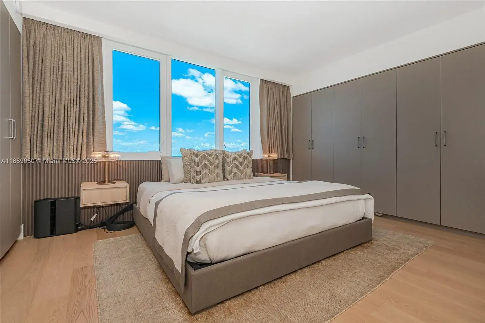 2301 Collins Ave # 1527, Miami Beach FL 33139 photo 5
