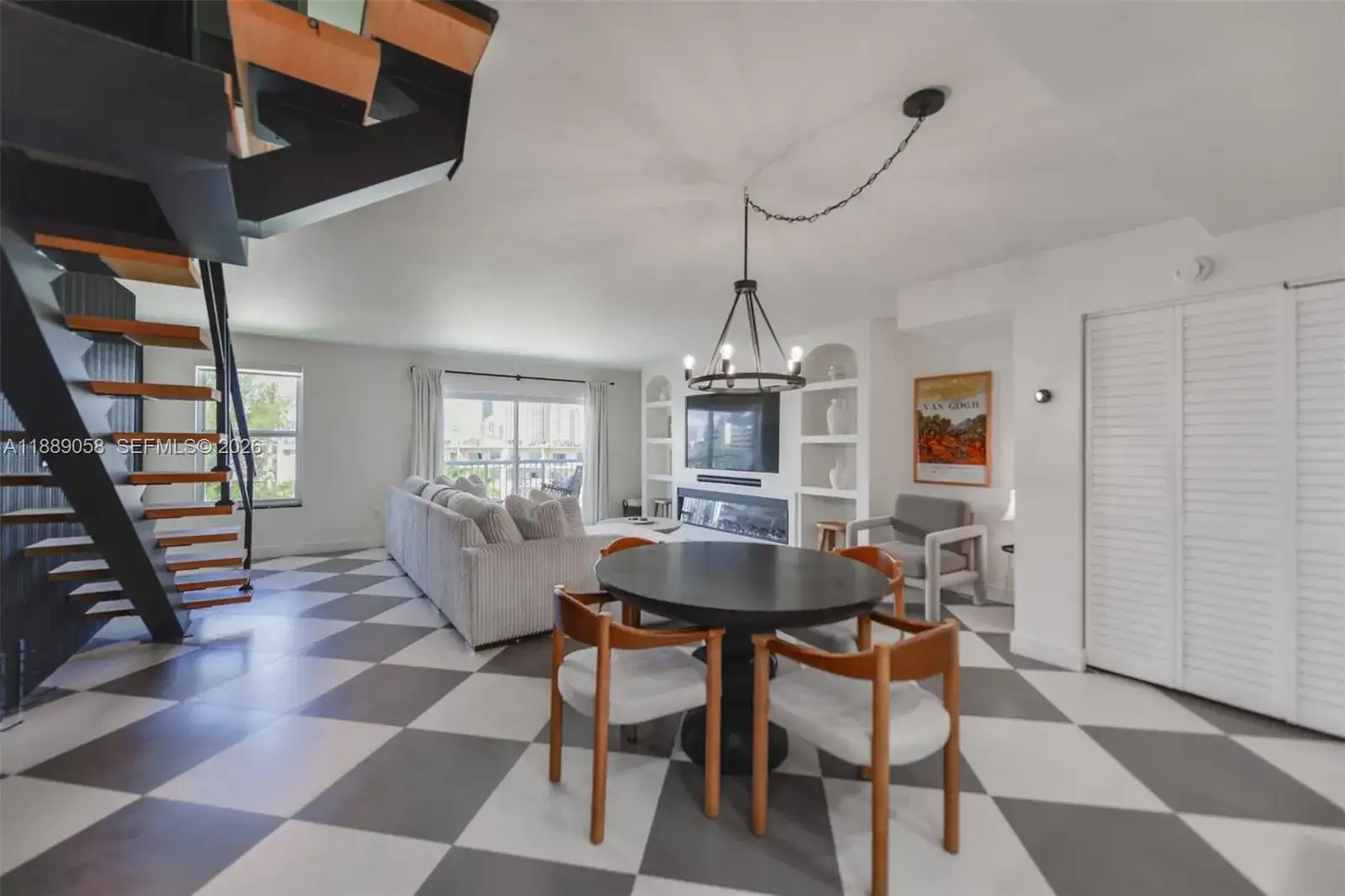 17800 Atlantic Blvd, Sunny Isles Beach FL 33160 photo 4
