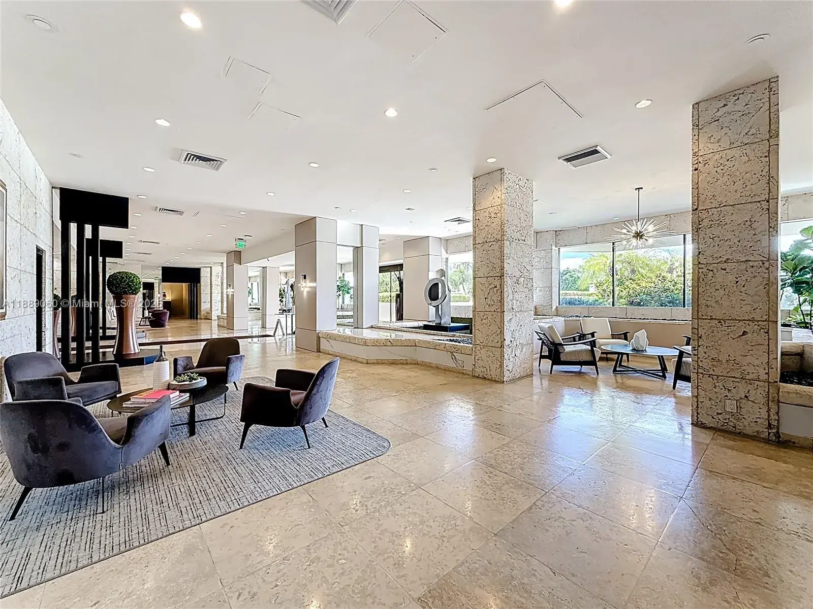 1000 W Island Blvd # 2208, Aventura FL 33160
