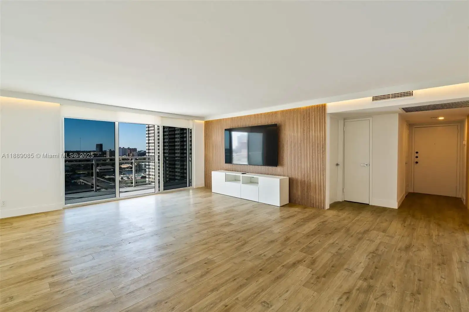 2030 S Ocean Dr # 1127, Hallandale Beach FL 33009 photo 4